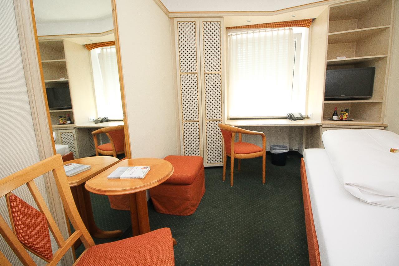 Hotel Leopold Μόναχο Εξωτερικό φωτογραφία