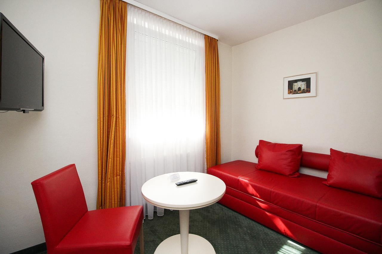 Hotel Leopold Μόναχο Εξωτερικό φωτογραφία